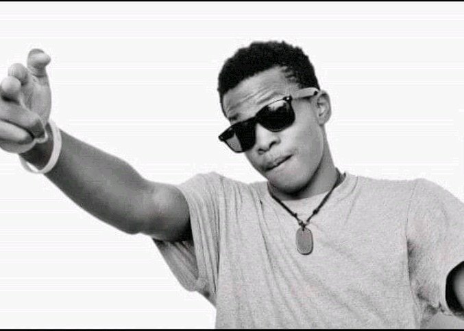 1TLX5STAR's tweet photo. Happi birthday @aape256 More life, My G!
#ApeSound https://t.co/qI3s6sBrjP