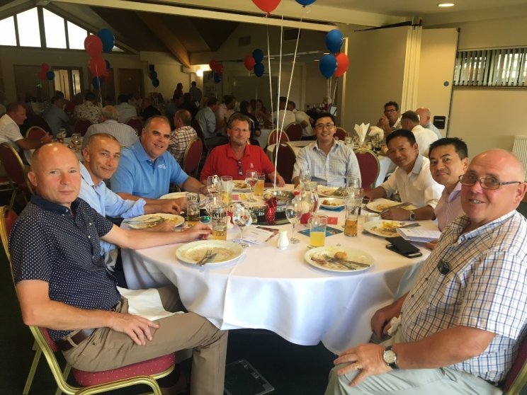 PunchlineGlos's tweet photo. Businesses tee off to support a fantastic children's #charity @PiedPiperAppeal #Glosbiz 
Read more: https://t.co/ZXocjKWjW6 https://t.co/II5GEQNwcl
