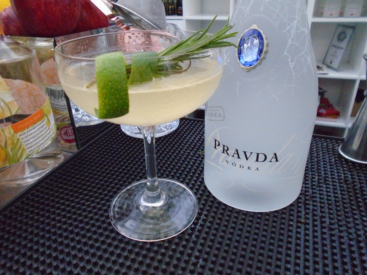 Pravda Gimlet with nettle cordial went down a storm at Imbibe exhibition last week! Sip into #theworldsfinestvodka