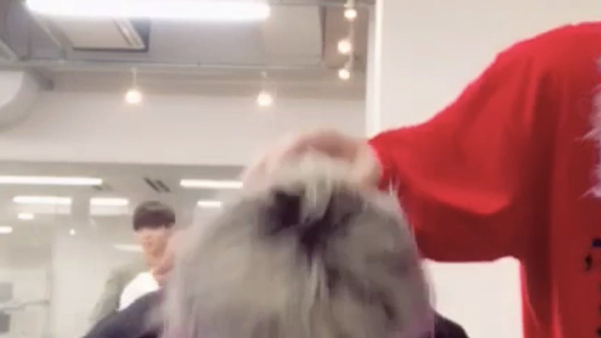 Scissors_you's tweet photo. 明日セット動画載せるから楽しみにしてて💩💩
今回も対人セットだよん🙃
次はセルフ行くと思われます🤔🤔 https://t.co/C7sf7VmHNa