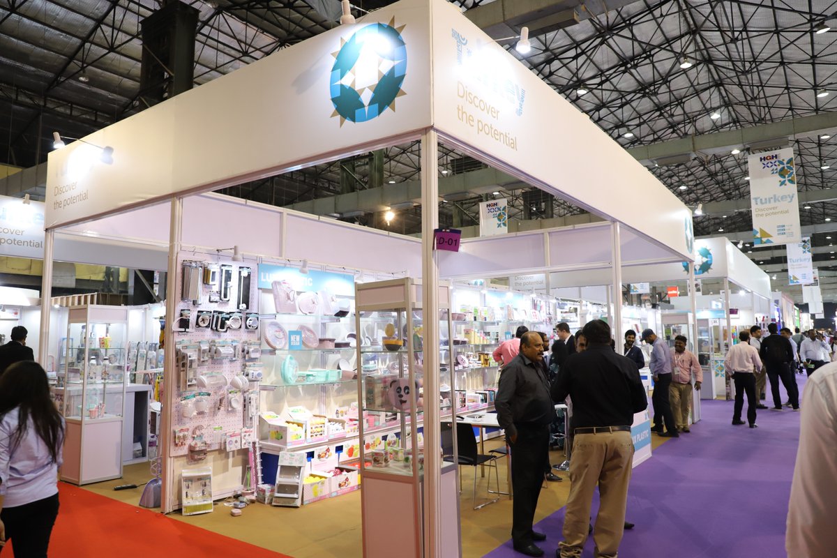 7. si düzenlenen HGH India fuarının Türkiye Milli katılımını başarı ile gerçekleştirdik. Ev ve mutfak ürünleri, dekorasyon ve ev tekstil ihracatçısı Türk firmaları artan potansiyele sahip Hindistan pazarında başarılı bir fuar katılımı gerçekleştirdiler #Turkeydiscoverthepotential