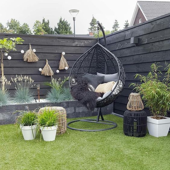 Outdoor Garden Hanging Chair

#GardenDesign #OutdoorSitting #Garden #InteriorDesignIdeas #Gorgeous #LuxuryGarden #GardenHangingChair