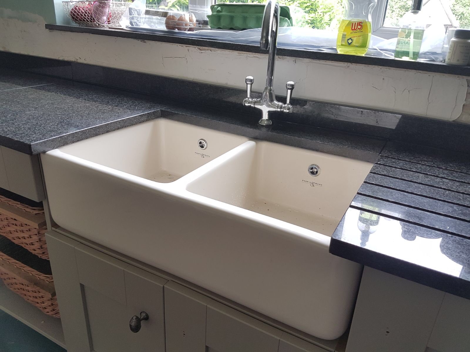 Belfast sink quartz worktop deals