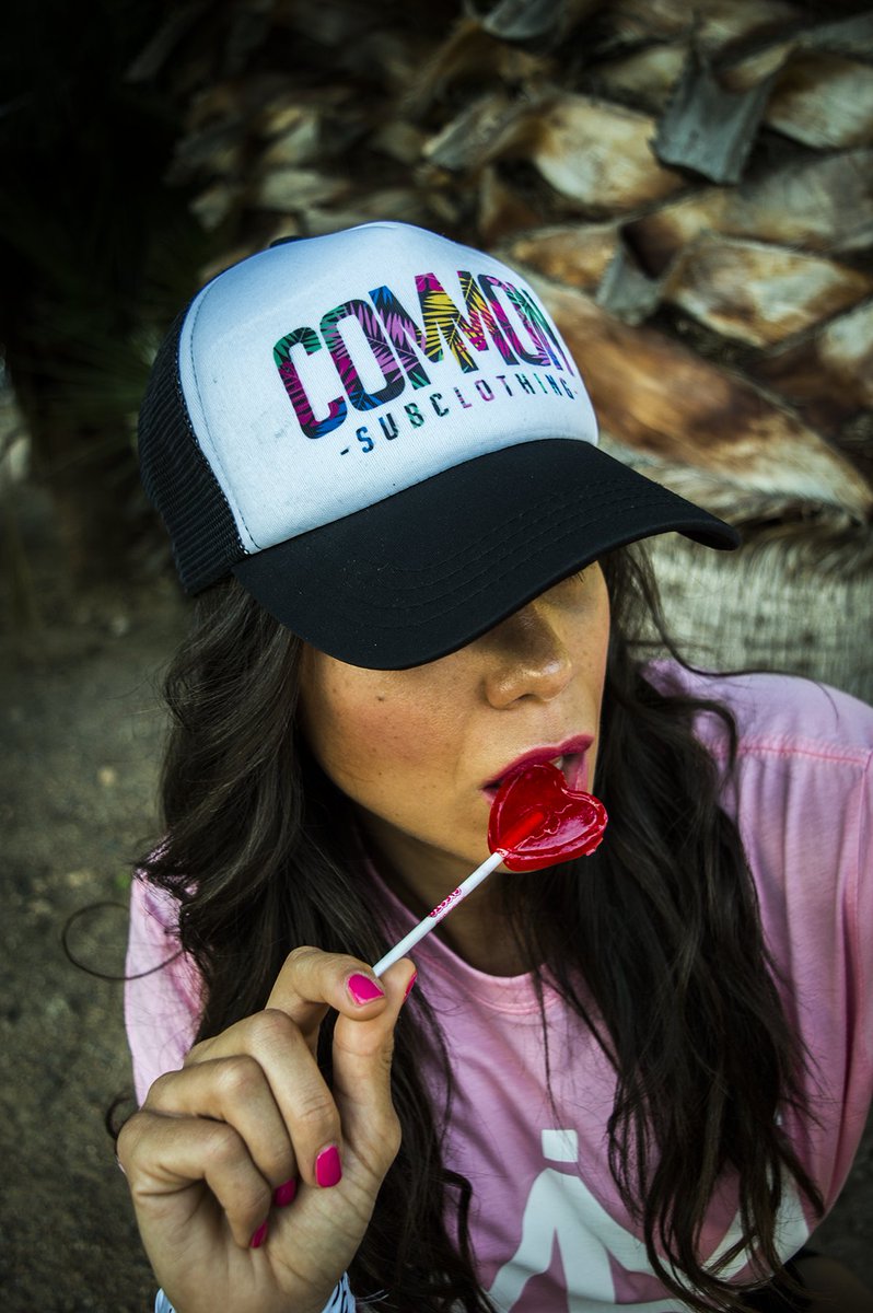 COMMONSCLOTHING's tweet image. [NUEVO STOCK!] Ya disponible en nuestra tienda online, las nuevas gorras trucker! ¿Te vas a quedar sin tu movida? Ficha: commonsuburbanclothing.com #becommon