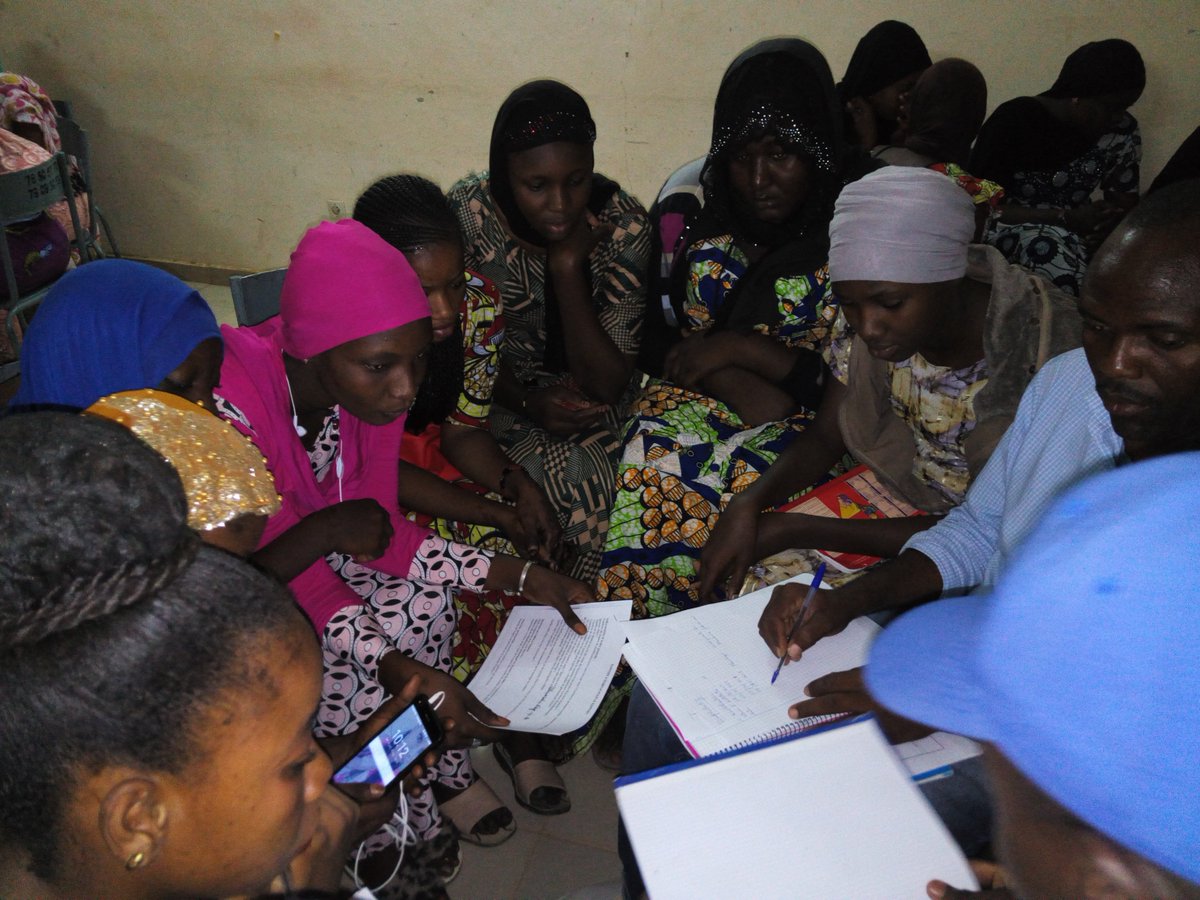 WiLDAF/Mali à Nioro et à Kayes pour la réunion trimestrielle avec les filles dans le cadre du suivi de son projet ' lutter contre le mariage précoce à travers l'autonomisation de filles en Afrique de l'Ouest' # @ramata_thioune @WILDAFAO