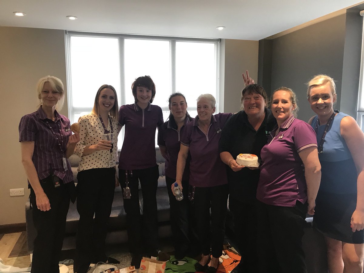 lcj96's tweet image. Thank you Indoor picnic from me and Ruby to our lovely housekeeping team and to celebrate Eileen’s birthday 💜💪🏻 absolute superstars! #bridsbarmyarmy @SDEBDD @michaelhunter62 @AndyFr4ncis @PSeafront @rubyyoung90