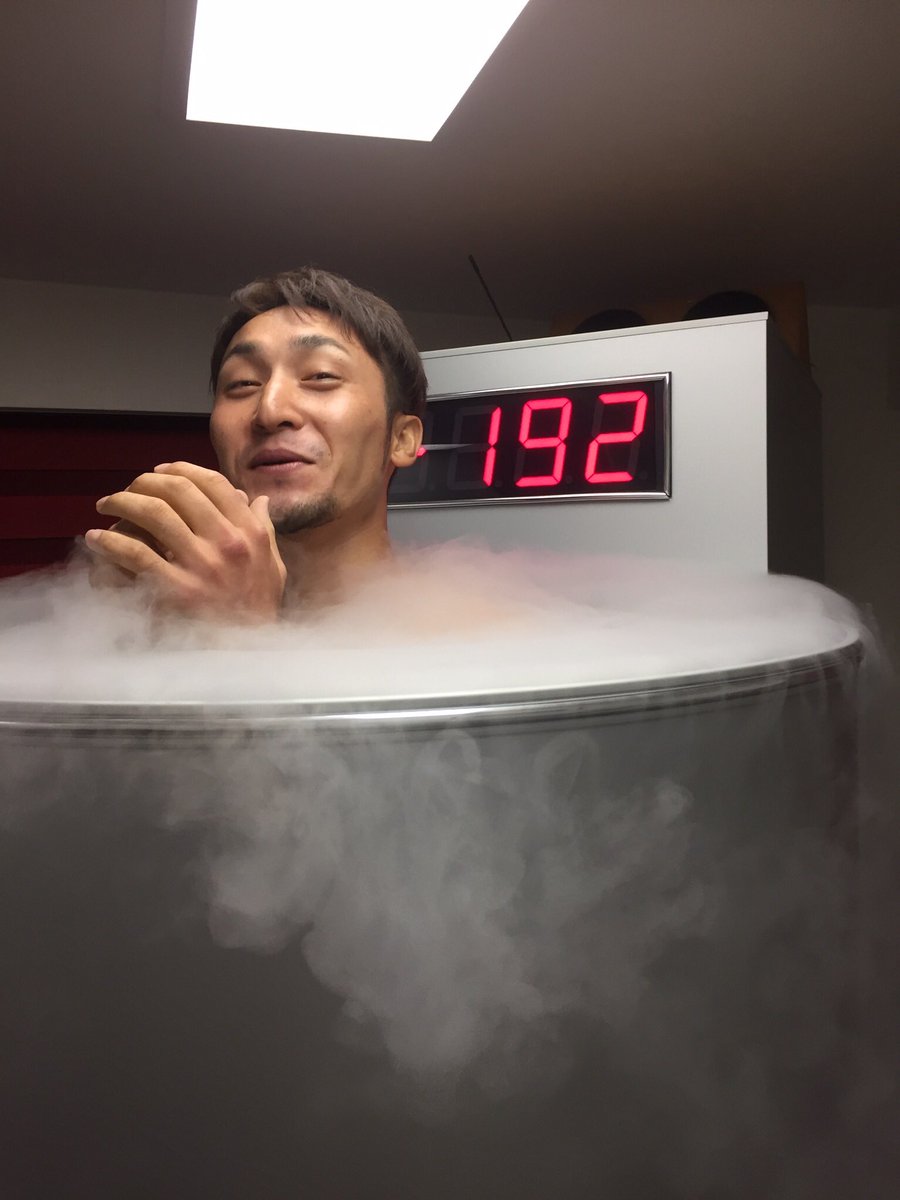 陰険な先輩の光さんいなくなるのか寂しいなー。たまに優しかったりしたから多分ツンデレなんでしょうね(笑)今までありがとうございました！（本人には直接口が裂けても絶対言わない） #伊藤光 さん