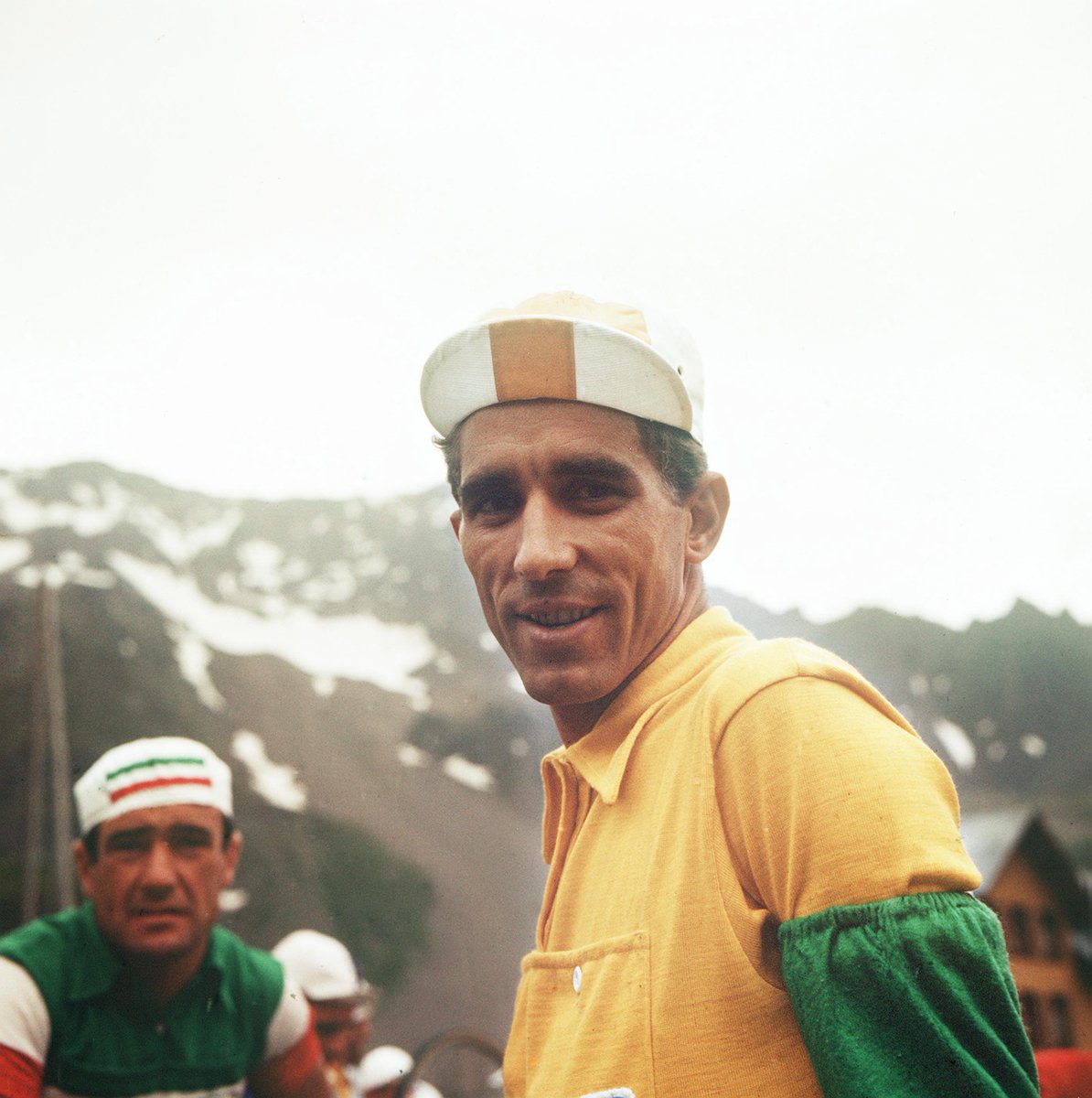 LeTour's tweet photo. Federico Bahamontes turns 90 today. The Eagle of Toledo is the oldest Le Tour winner alive. 👏💛
Federico Bahamontes fête ses 90 ans aujourd'hui. L'Aigle de Tolède est le plus ancien vainqueur du Tour encore en vie. 👏💛
🏆#TDF1959

#TDF2018 https://t.co/LwdrVC1beh