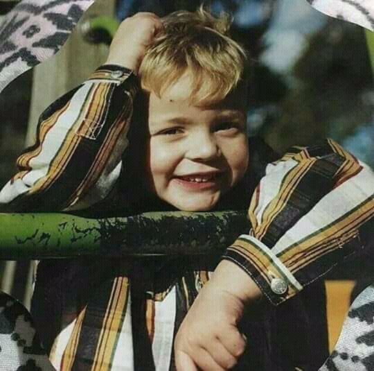Column_Hood_'s tweet photo. Dreamt about this kid last night❤ https://t.co/NzZxB9hLK7