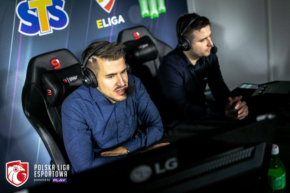 PLEleague's tweet photo. Czy wiecie, że transmisja z Playoff #PLEs3 trwała łącznie ponad 21h? 🎥 https://t.co/BzBJwri931