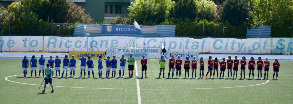 ttkell's tweet photo. 1-1 USA v Italy. Bell had a couple great headers and a solid goal #sportyspice https://t.co/FiMZAe1Xb2
