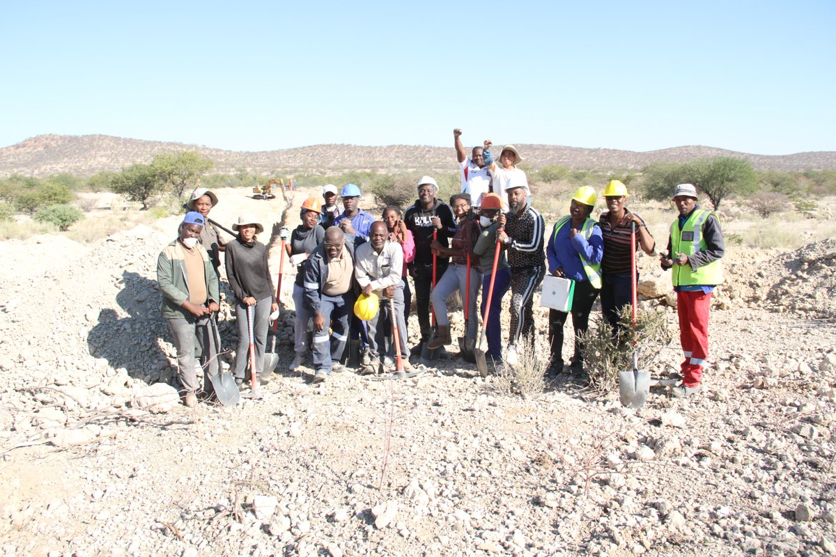 150 youth, Cde. Nekongo, Gazza, Kalux and regional Councillor’s volunteered their time to assist in the construction of the VTC. #VoluntaryWork 👏👏 #Khorixas #KuneneRegion