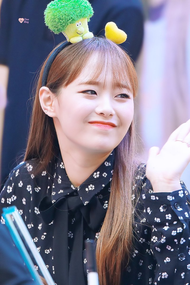 S2_Chuu_ming's tweet photo. 180708 

🐧

#이달의소녀 #LOONA #츄 #Chuu #김지우 https://t.co/NmbzYBpszf