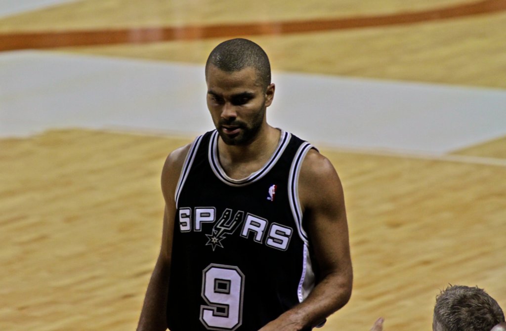 kultort's tweet photo. .@JanOnOne blickt zurück auf die wichtigsten Neuigkeiten in der aufregenden Welt der #NBA

➡️ https://t.co/TIKANqW0OI https://t.co/XVettsEjVL