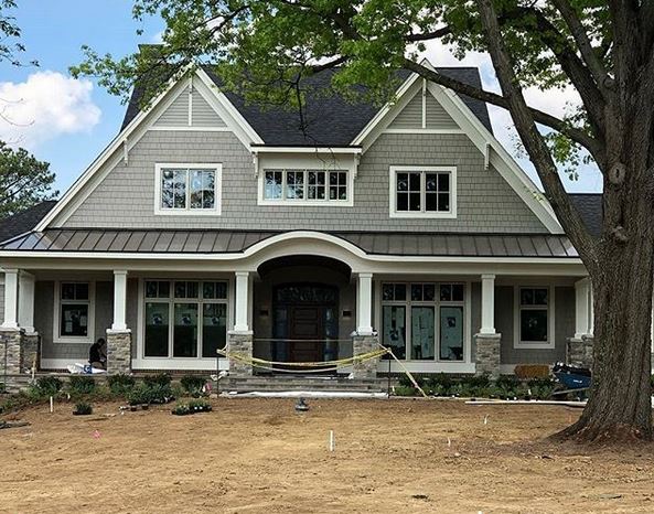 builtbybrosco's tweet image. Exceptional work from the team at #AtchisonHeller - what a beautiful home! The @windsor_windows look wonderful!

#WindsorWindows #NewHomeConstruction #Windows #customhome #build #construction #contractorsofinsta #buildersofig #keepcraftalive #finehomebuilding #improvement
