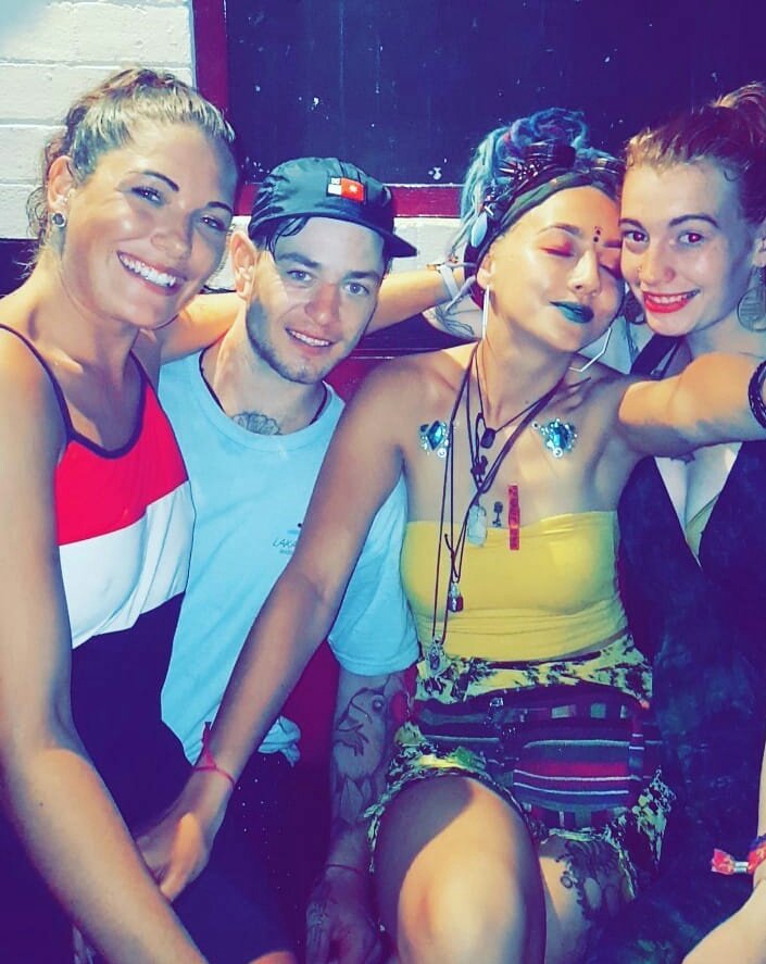 leren_connor's tweet photo. DENG familia!!!! @DENGEVENTS #deng #Familia #ravers #creativecrew #creativecollective https://t.co/jNyKA6p5vo