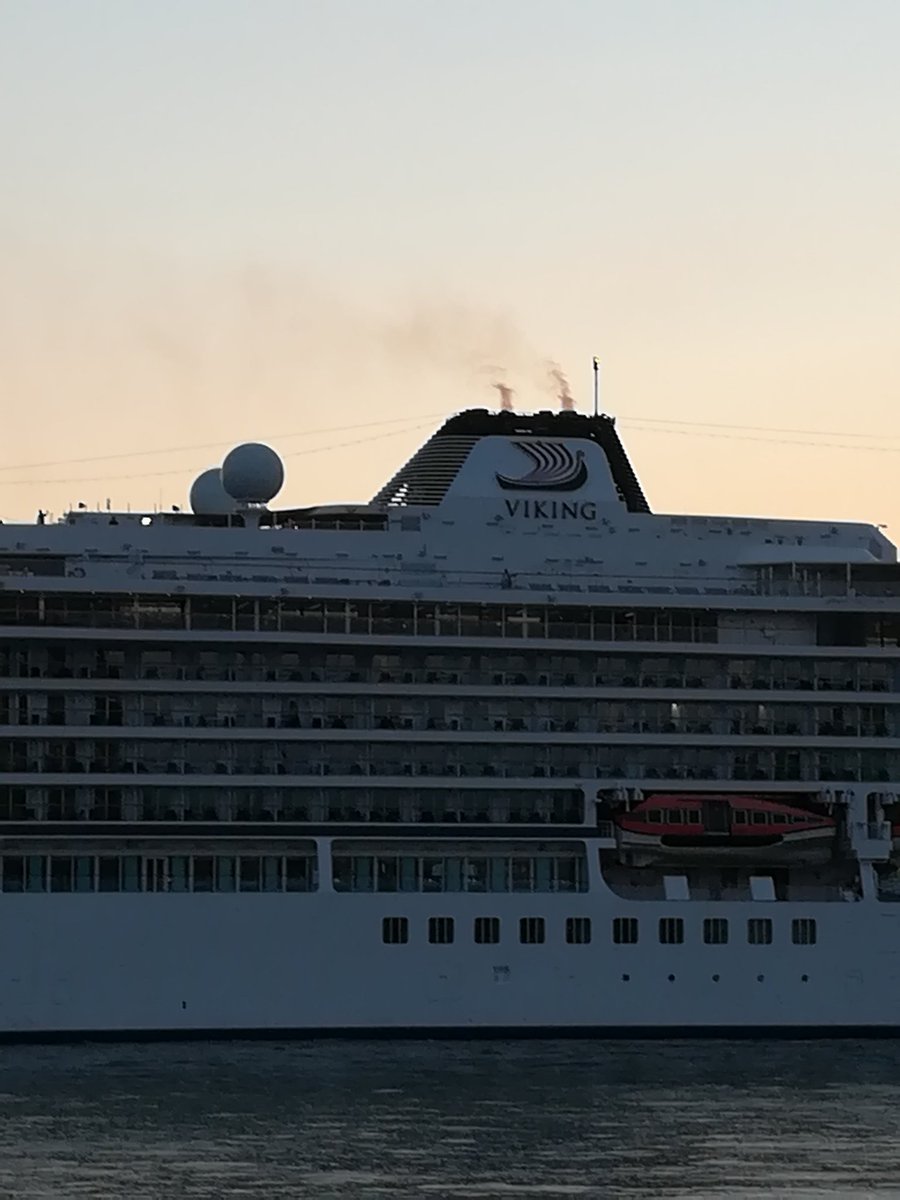 notoxicport's tweet photo. We all heaved a mighty sigh of relief as the Viking Sky belched its way down the river last evening. But don't get too comfortable as the Viking Star is arriving this Friday the 13th as well as another 2 ships coming to the Greenwich mooring this month. 
Clean Air Borough? https://t.co/TMJAKFAljC
