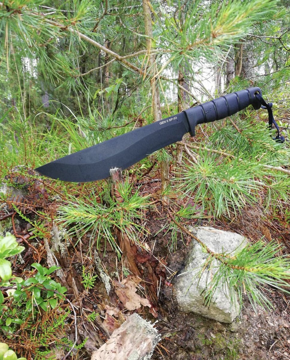 OntarioKnife's tweet photo. Mondays require larger blades 👌🏽🔪
#ontarioknifecompany #ontarioknives #ontarioknifeco #okc1889 #madeinusa🇺🇸 #fixedblade #sp53 #outdoors #hunting #camping #hiking #prepared #bushcraft #survival #knife #blade #wildernessculture #adventureculture #chopping #knifecommunity https://t.co/gAYlNON9uy