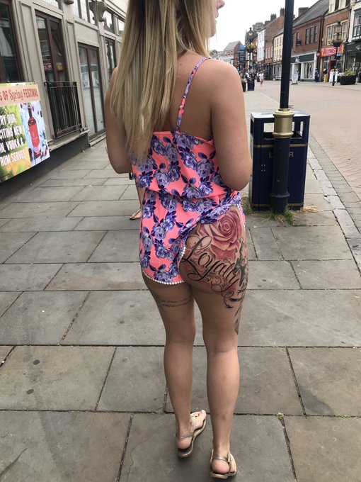 Getting some funny looks walking through town like this but I can't cover it up lol xx https://t.co/