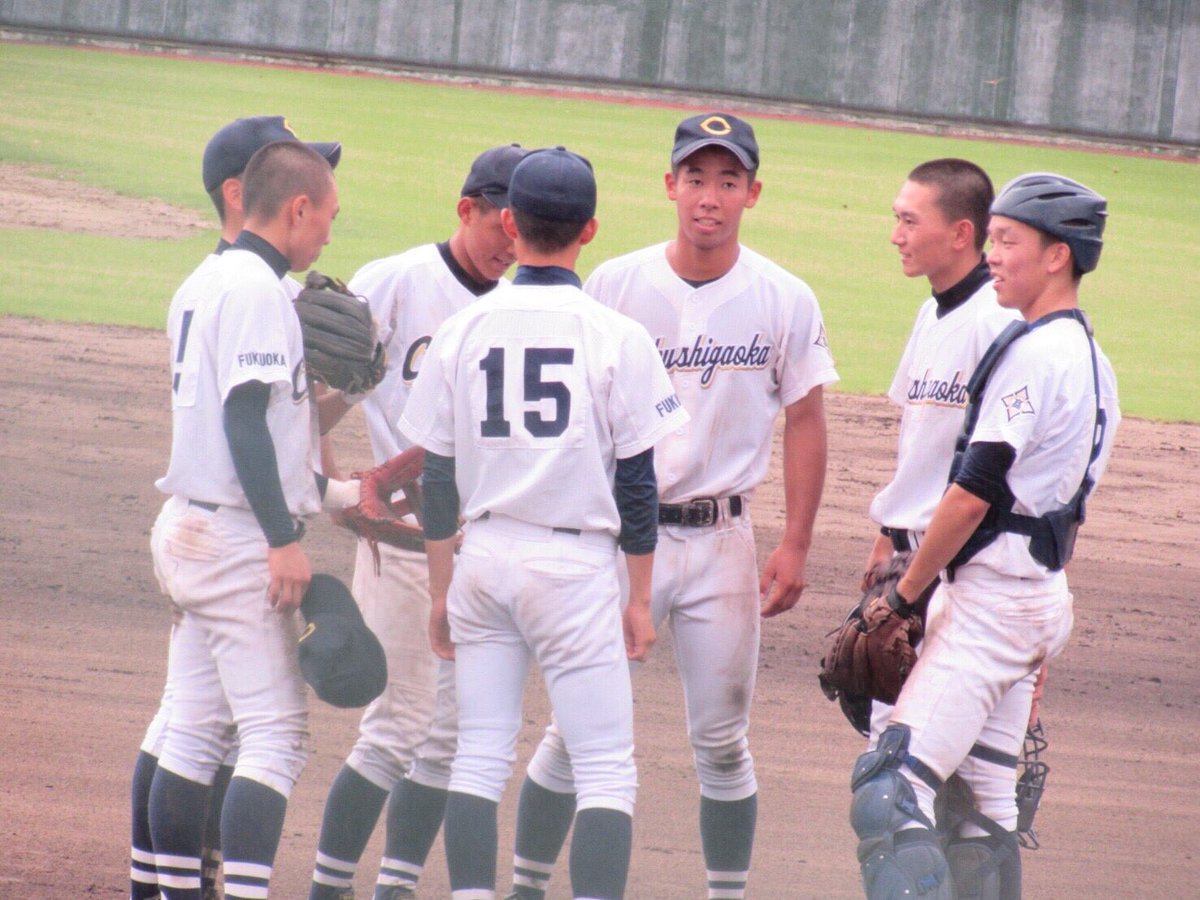 井上大輔 昨日筑紫丘野球部を引退しました ここまでけがが多くて苦しんだけど夏大の舞台に立ててほんとによかったです ほんとに応援いっぱい来てくれてたくさん力もらいました ありがとうございました やっぱ東福岡の打線すごすぎ 甲子園行ってください