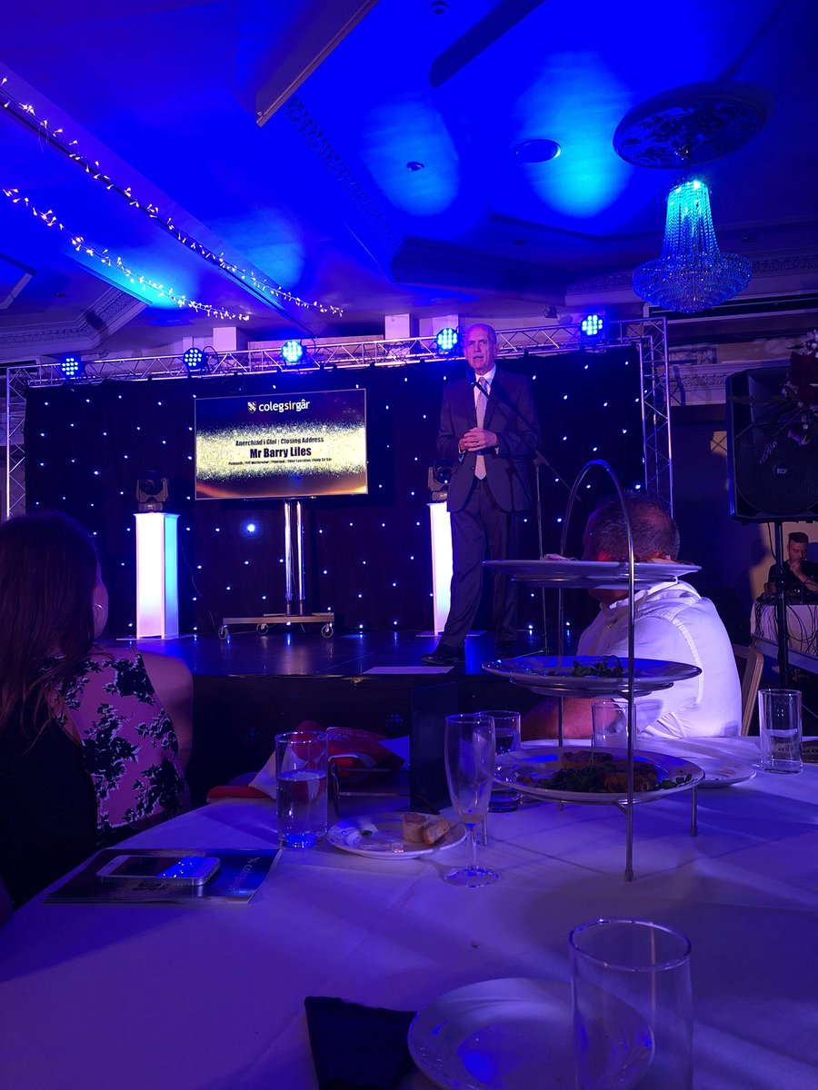 <a href="/BarryLiles/">Barry Liles OBE</a> closing off an evening of celebrating some amazing achievements. Well done to the best of the best @ColegSirGar, you are awesome #AOE2018