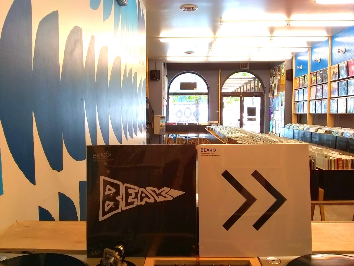 606Records's tweet image. October can't get here fast enough as @BeakBristol will make their way stateside playing over at @LincolnHall on 10/15. Until then we will just have to settle for @TempResLtd reissuing @jetfury &amp;amp; co. first 2 amazing albums, which hit the street this Friday!