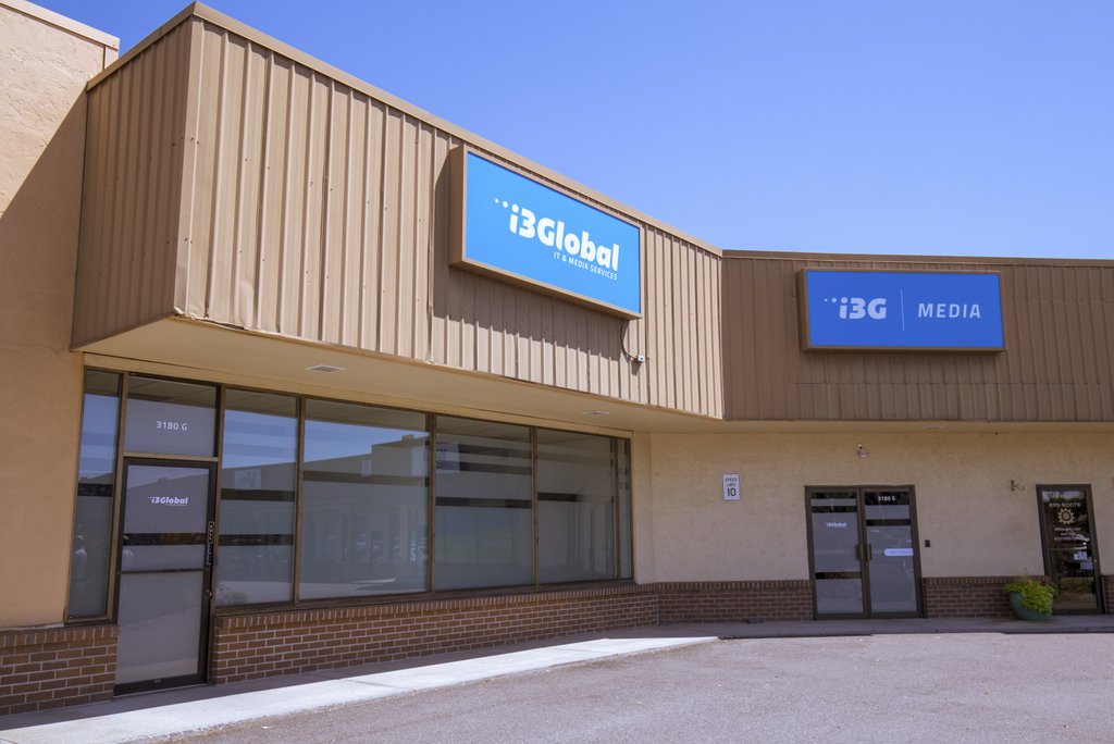 i_3Global's tweet photo. Our new signage is up and finished! We have new frosted windows, and big, bold i3G signs. Now we're revamping our interior to match!

#i3Global #i3G #MediaServices #logodesign #graphicdesign #mediateam #signage #marketing #branding #SmallBusiness #newsign #newlook #samegreattaste https://t.co/ZUrnJ1k2Bj