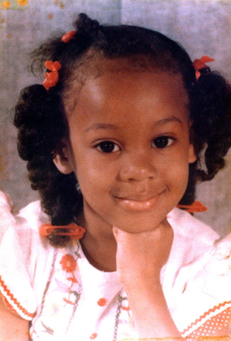 fundPHLschools's tweet photo. #AlumniChallenge can you guess the name of this former @philahsforgirls student? #phillyalumni #sdpgrad #phlgrad #MondayMotivaton https://t.co/46fI4ymPKL