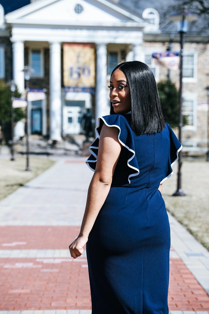 Browbeat_Britt's tweet photo. Walking into Senior Year Like✨.....
#Road2Graduation #4YearsOuttttaHere #TalkToMeDifferent https://t.co/q5qCrYEc7h