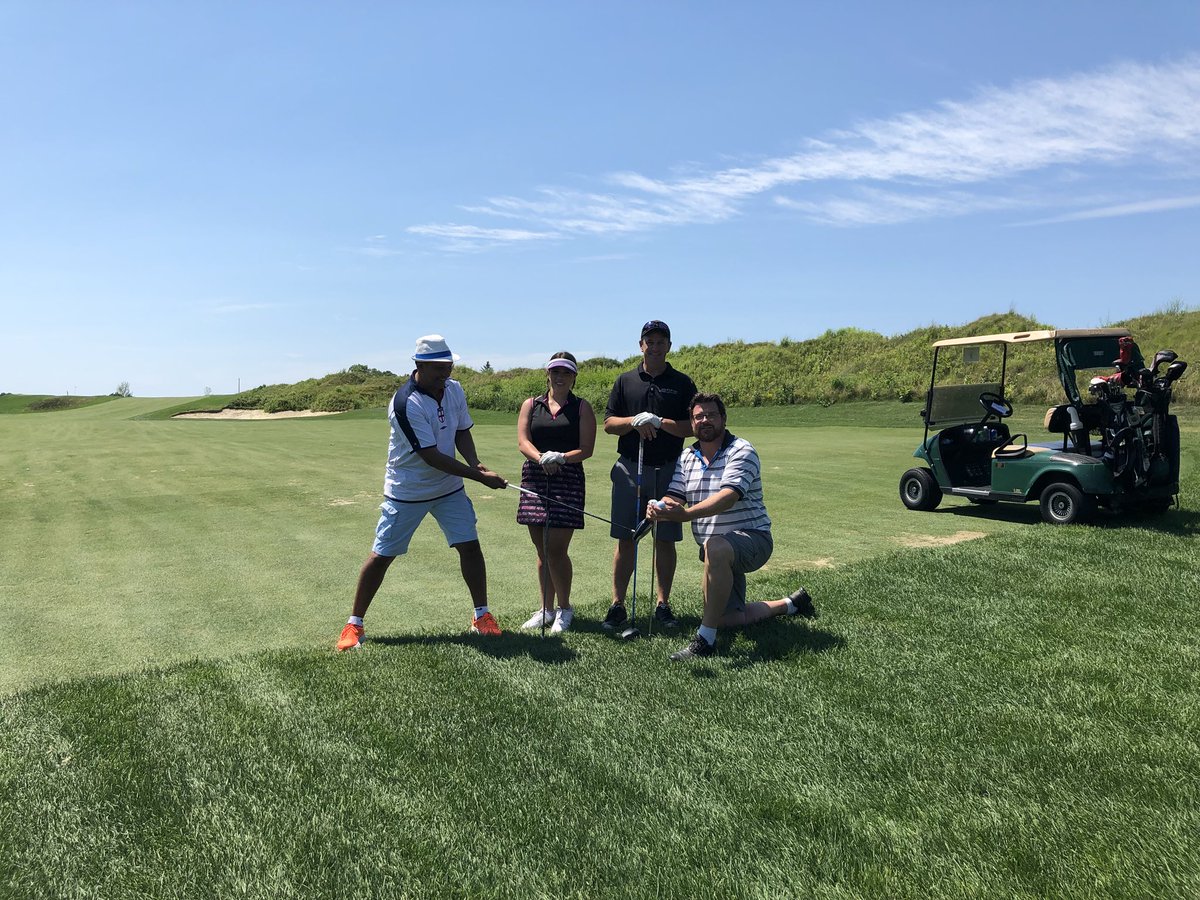 Supporting <a href="/LakeridgeHealth/">Lakeridge Health</a> on the links today with the <a href="/BMO/">BMO</a> #publicsectorteam #bmopublicsector