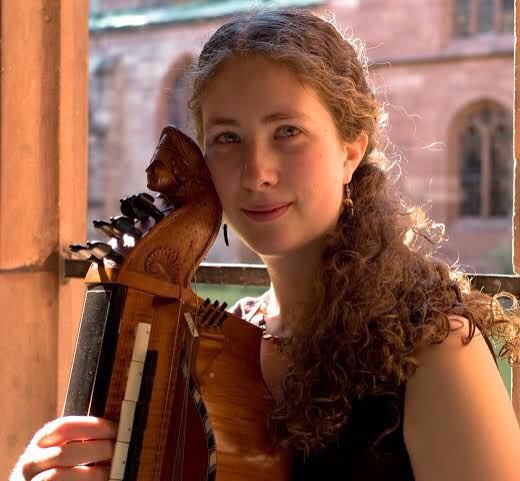 earlymusicTO's tweet photo. #TobieMiller plays the #hurdygurdy #historicalperformancepractice She performs as soloist w #EnsembleDanguy gives lectures&masterclasses Listen to Prelude fr #Bach #Partita Nr3 in E-dur arr by Tobie https://t.co/DE4IfdRlll fr new CD #Ricercar label https://t.co/0KRAuW0GA4