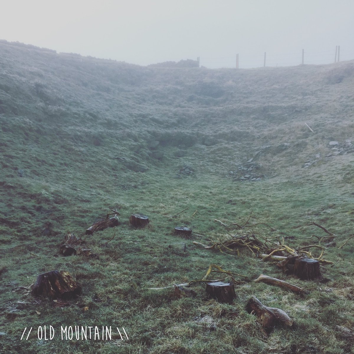 .<a href="/goodgoodblood/">Good Good Blood</a>’s new EP ‘old mountain’ is out now! it features a few friends of FFR too! we know we are biased but it is very, very excellent... pls have a listen ✨ foxfoodrecords.bandcamp.com/album/old-moun…