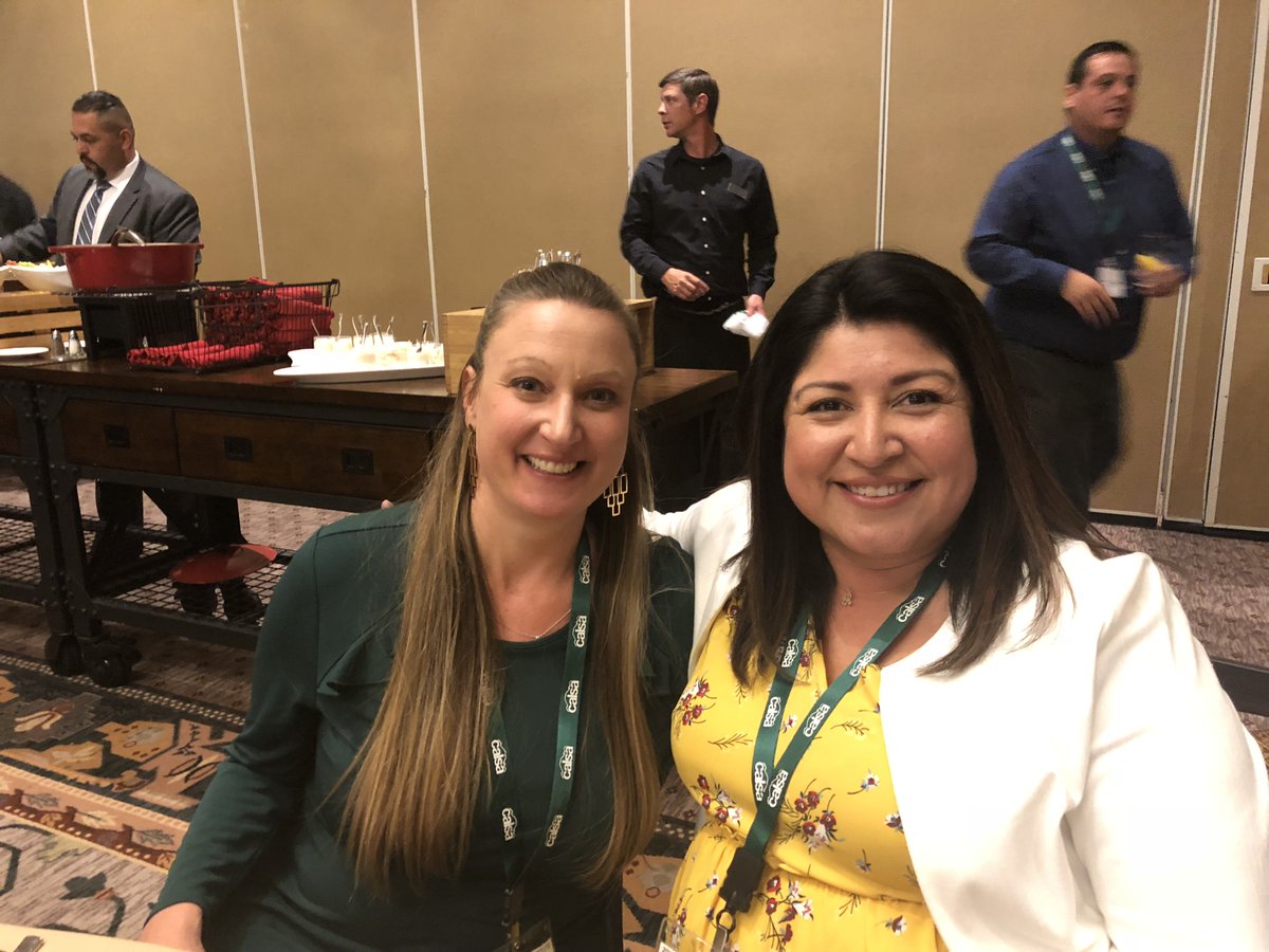 juliakempkey's tweet photo. Learning so much at #CalsaSI2018 and from my mentor @BUSDFuentes https://t.co/NdUeIbm0G0