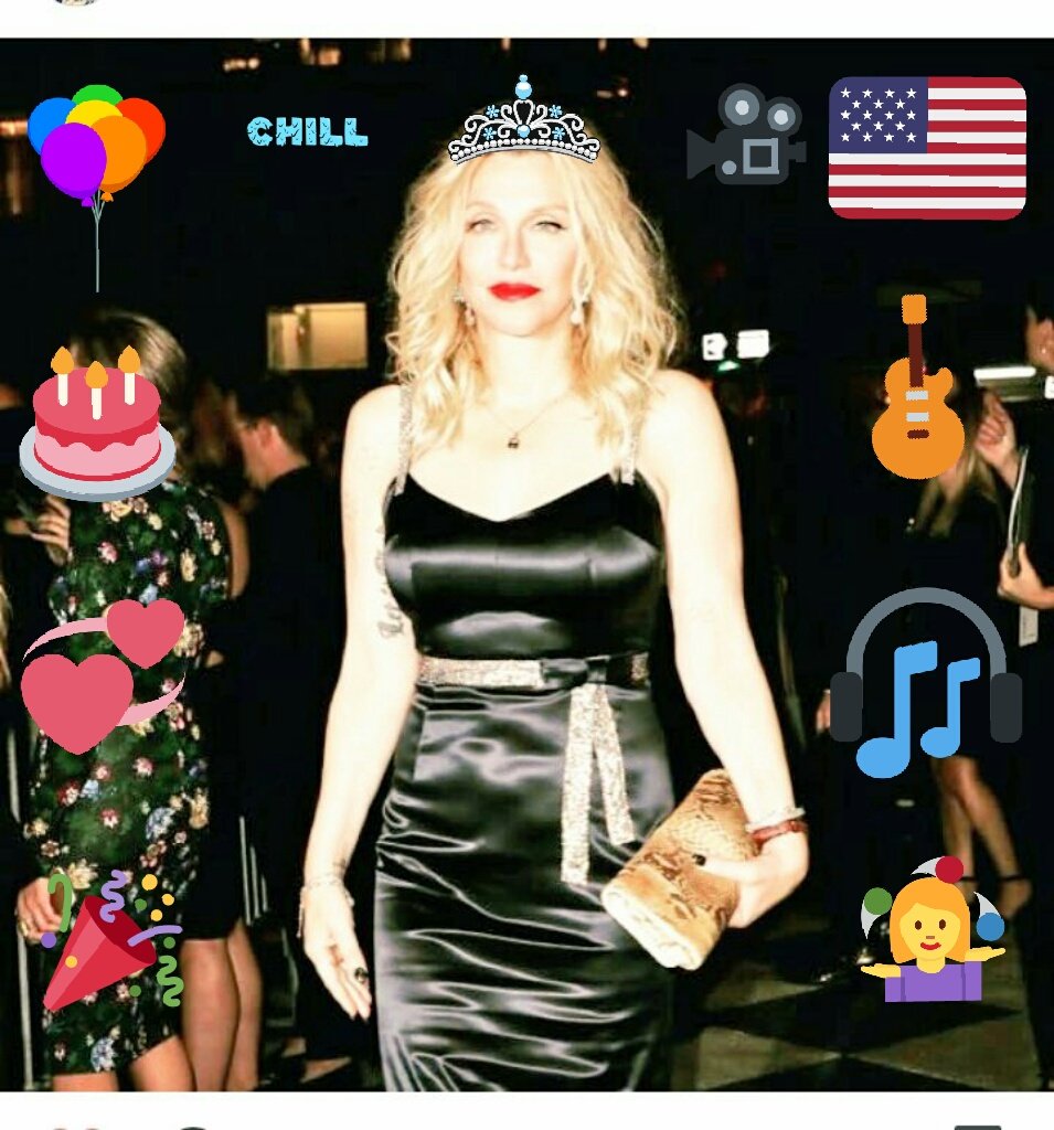  To The Evergreen Cute Singer & Actress           !!!!!!!!!! 