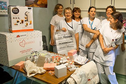 CHULimoges's tweet photo. Le service de #rhumatologie gagnant de la Box infirmiere #MACSF https://t.co/wJm4y5dlmz + sur notre page FB https://t.co/4GIU3S6vKq
#CHULimoges #CHU87 @MACSFetvous  @infirmieremag @infirmierscom #BoxInfirmiere @RESEAUCHU @ReseauHetGHT https://t.co/g8df5ucZRq