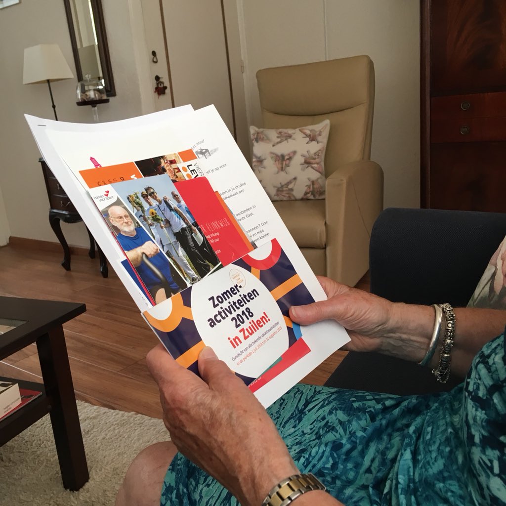 Wat fijn om folders te kunnen meenemen. Geeft ouderen veel beter beeld wat er allemaal te doen is in de wijk! Dank oa <a href="/Kravazu/">St. Kracht v Zuilen</a> <a href="/HartenvoorSport/">Harten voor Sport</a> <a href="/oogvoorutrecht/">Oogvoorutrecht</a> <a href="/EetMeeNL/">Eet Mee</a> @Mekaar_Utrecht ea wijkorganisaties in Noordwest!