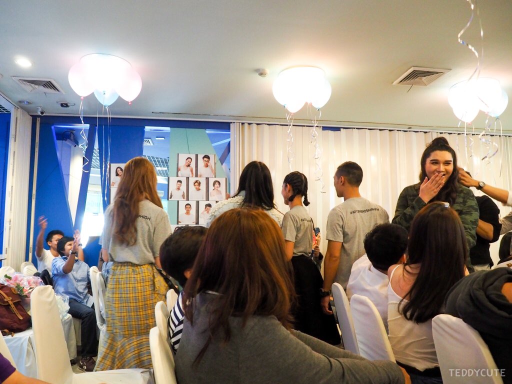 TheTeDDyCuTE's tweet photo. ประชาชนกลุ่มนี้ก็จะคึกครื้นนิดนึง 😂 #รลล #AF10FriendshipHigh https://t.co/RzXB2JekTx
