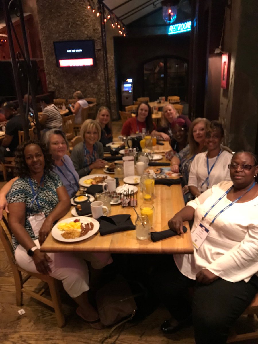 Great group of ladies!#SNA/childnutritionVegas