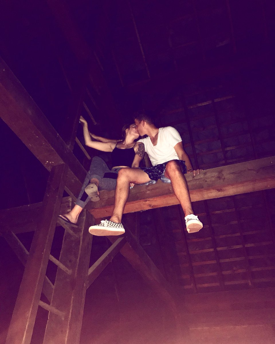 michaelyn5's tweet photo. MY BABY TURNED 20 TODAY! I love you so much Jonah. I HOPE YOU KNOW HOW INCREDIBLY SPECIAL AND IMPORTANT YOU ARE TO THIS WORLD! https://t.co/QW0XcDv80u