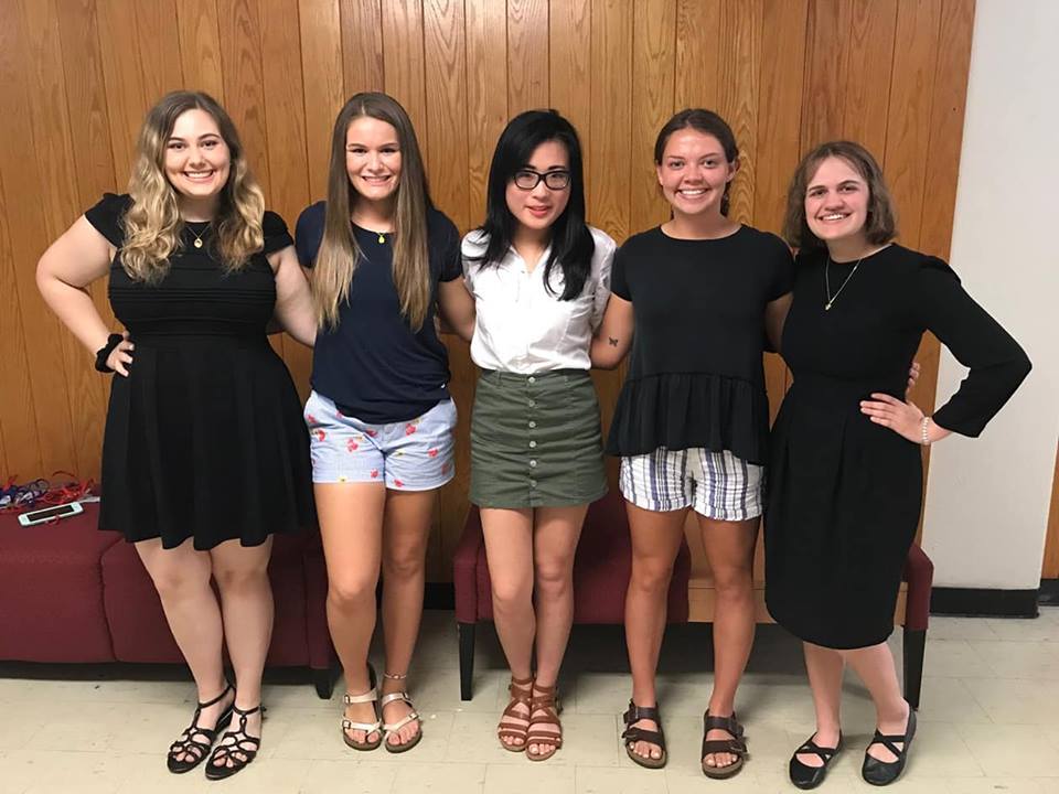 raypecschools's tweet photo. Five girls from RPHS attended Missouri Girls State June 24-29 on the campus of @UCentralMO. From left: Mackenzie Loftin, Kamryn Martin, Tammy Yang, Jordan Wright, and Becca Bessette. The girls will be seniors this fall. @MOGirlsState #raypec #alamgs https://t.co/pKau5XuBUS