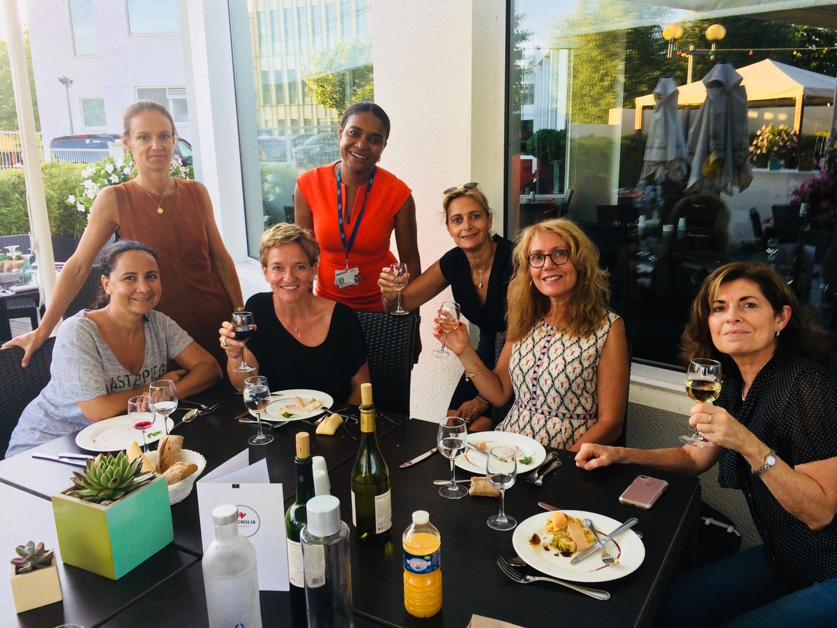 HECParisExecEd's tweet photo. Retour en images sur le séminaire #HECParisExeced avec #HECAlumni des programmes #Marketing
Direction Marketing et Stratégie commerciale : https://t.co/6Sb7Ql4aMN
Certificat Marketing digital : https://t.co/Q1eVLdQsCx https://t.co/KmPPYXnelX