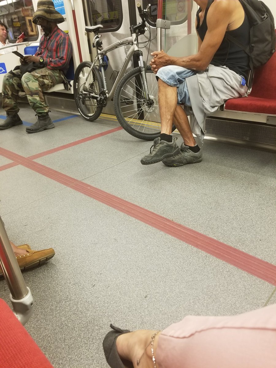 SashaZed's tweet image. No problem ... not like anyone wanted to use that door anyway. 🤦🏻‍♀️ #TTCProblems