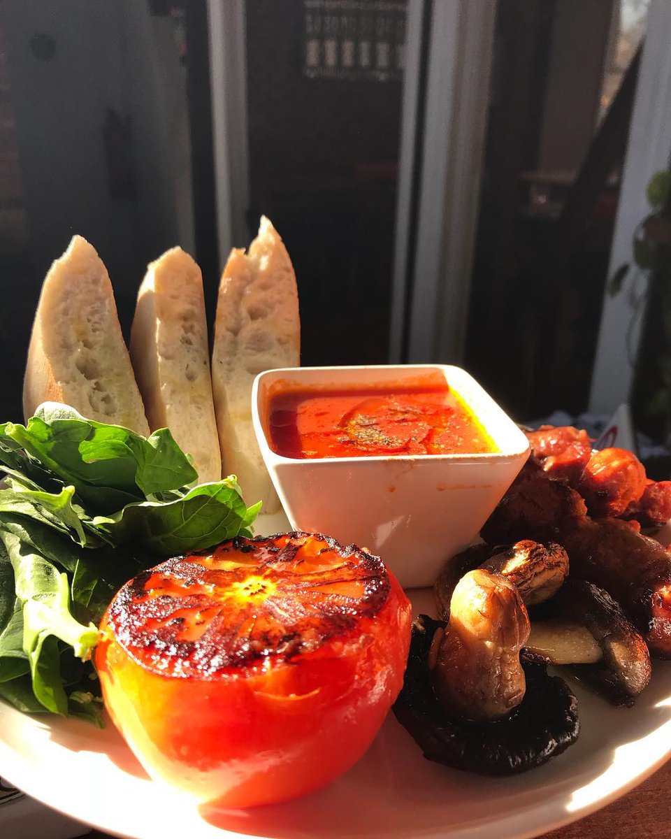 OGRcafe's tweet image. Cómo empieza tu semana? Ven a @ogrcafe #FullEnglishBreakfast #goodmorning #lunes #Monday #breakfast #brunch #flavor #enjoy #coffee #cafe #goodvibes #foodporn #parquebustamante #santiago #providencia #chile