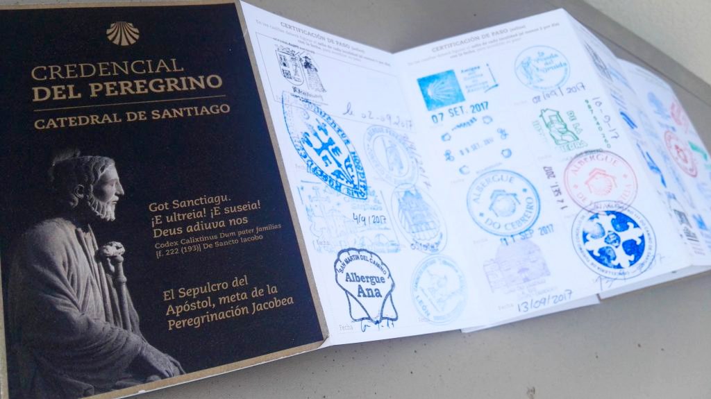 BuenKmino's tweet photo. Recuerda, para obtener "La Compostela" deberás justificar tu peregrinación mediante "la credencial" con el sello de los albergues donde te hospedas por lo menos de los últimos 200 km antes de llegar a Santiago. ¡#Buenkmino peregrin@s! #CaminodeSantiago #LaCompostela #peregrinos https://t.co/ixphm1xMD9