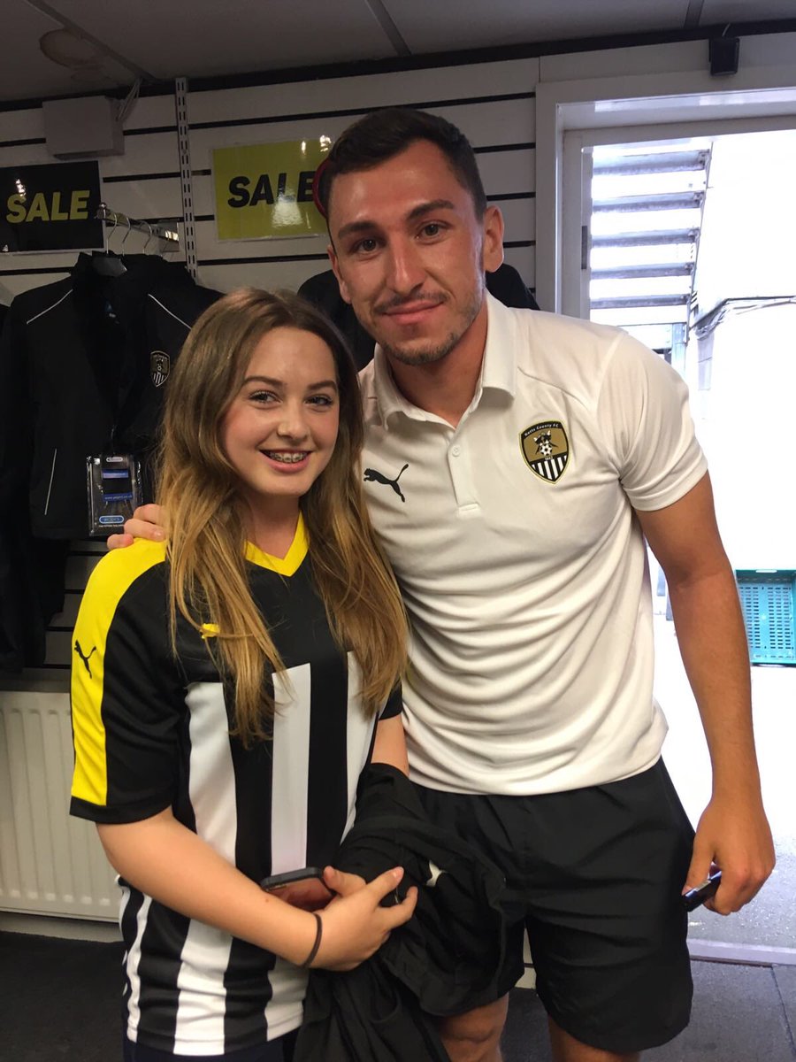 B3ttiH's tweet photo. It was so amazing to meet @Official_NCFC new players @EnzioBoldewijn and @Naththomas19 https://t.co/dQNeErpGb6