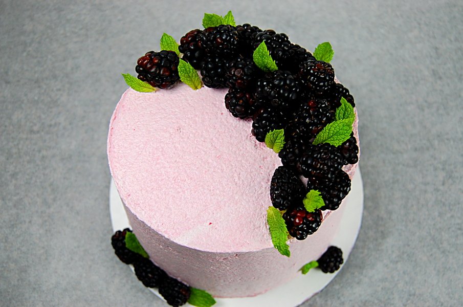 BlueSpoonBakery's tweet photo. This moist, light coconut cake carries a delicate flavor that pairs excellently with a blackberry Swiss meringue buttercream flavored with fresh berries. It's the perfect summer treat, and an absolutely lovely centerpiece for any family's table! #blackber https://t.co/xCSDA9soSz https://t.co/Y0Z15xHCOk