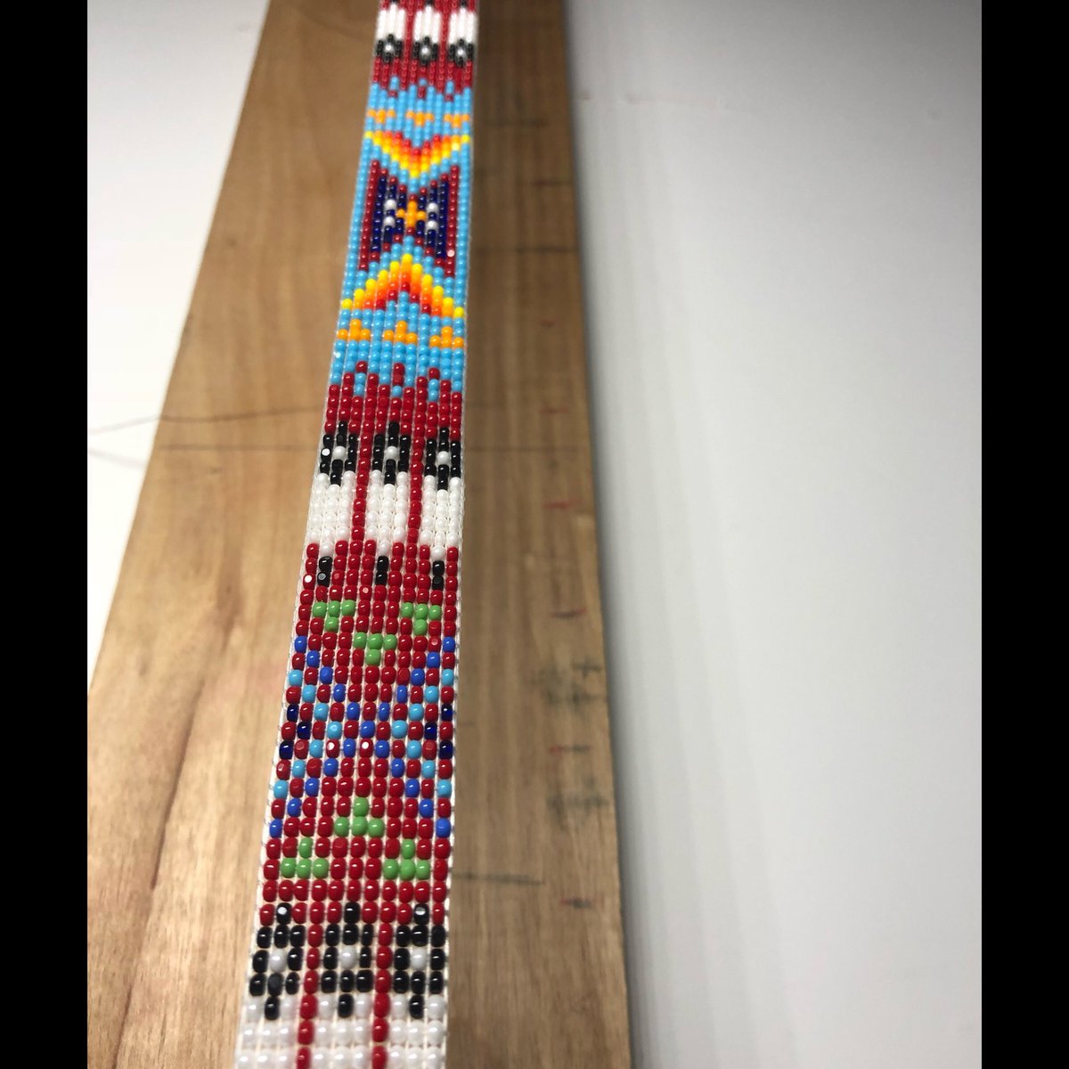 AshiihYazhi's tweet photo. #beadwork #loomwork https://t.co/85n0VevKjZ