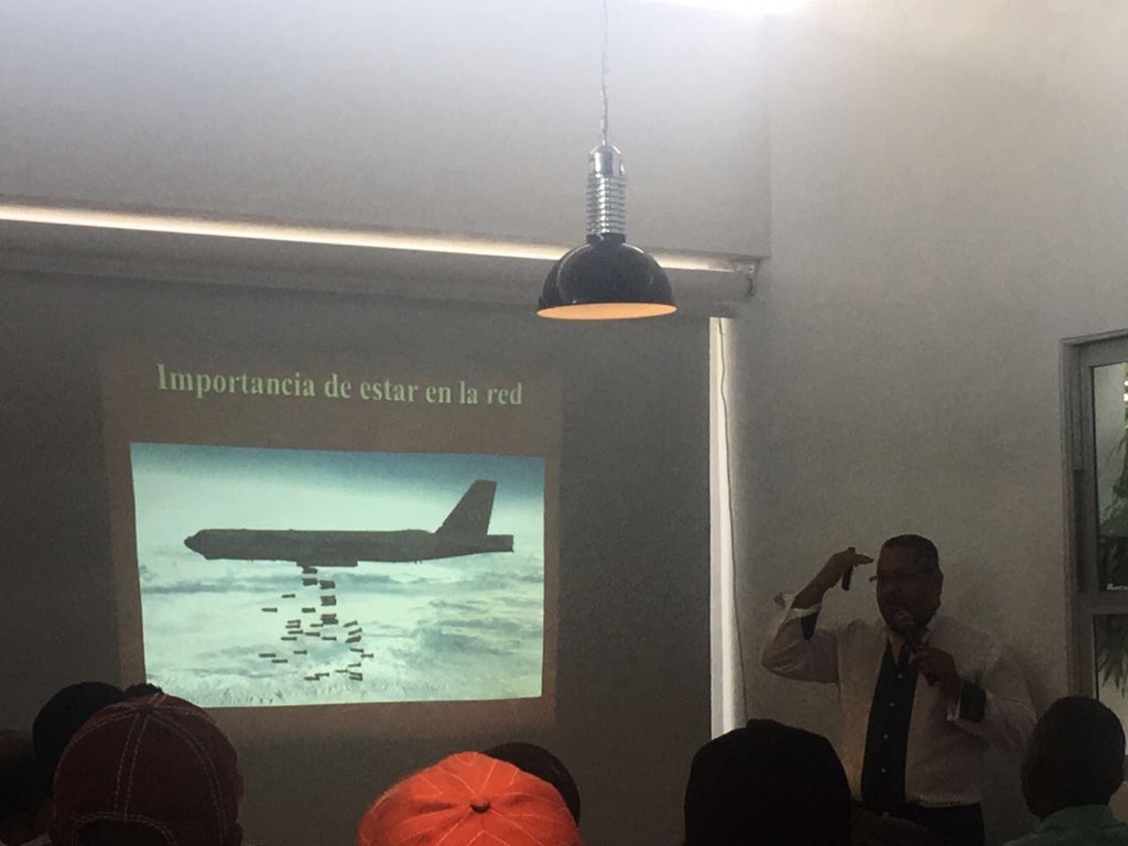 carlosrojas244's tweet photo. Cada institución debe construir su historia y hacer de ella una acción real en beneficios de su ciudadanos #PrscSePrepara @PartidoPRSC https://t.co/iEy4JSYzCb
