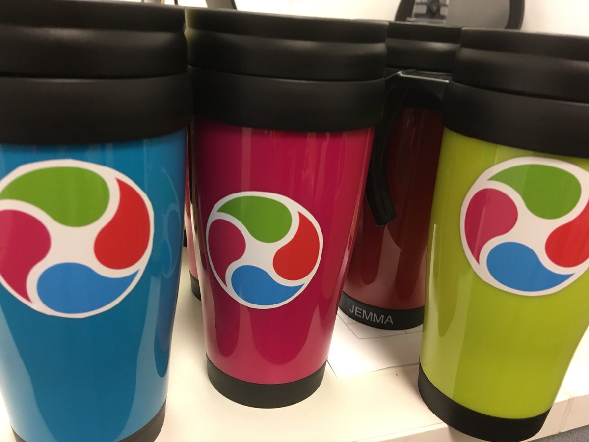 TBB_NorthWest's tweet photo. BBNW Build Day: Thirsty work this!
#CupLove @allaboutstem #DreamTeam https://t.co/G3vDbIwlXq