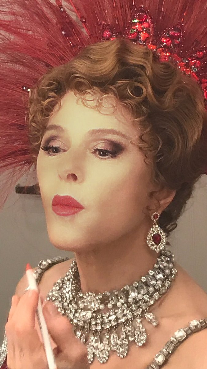 OfficialBPeters's tweet photo. Getting ready to say good-bye  to Dolly Levi 💋One more week left with this brilliant cast‼️❤️❤️❤️❤️ https://t.co/BO5Z9PysAh